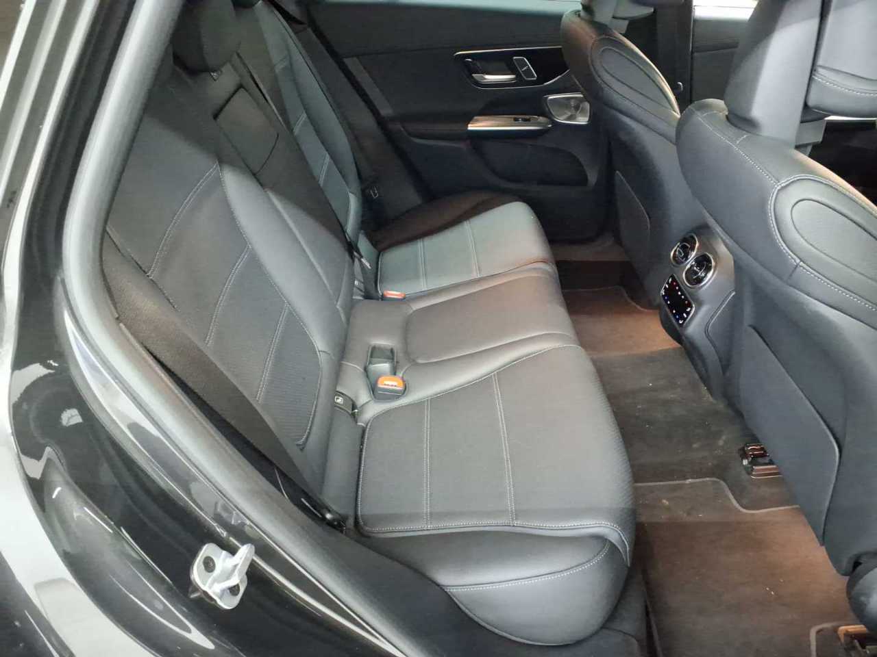 Mercedes-Benz GLC 220 d 4Matic 9G-TRONIC AMG Line Advanced 14
