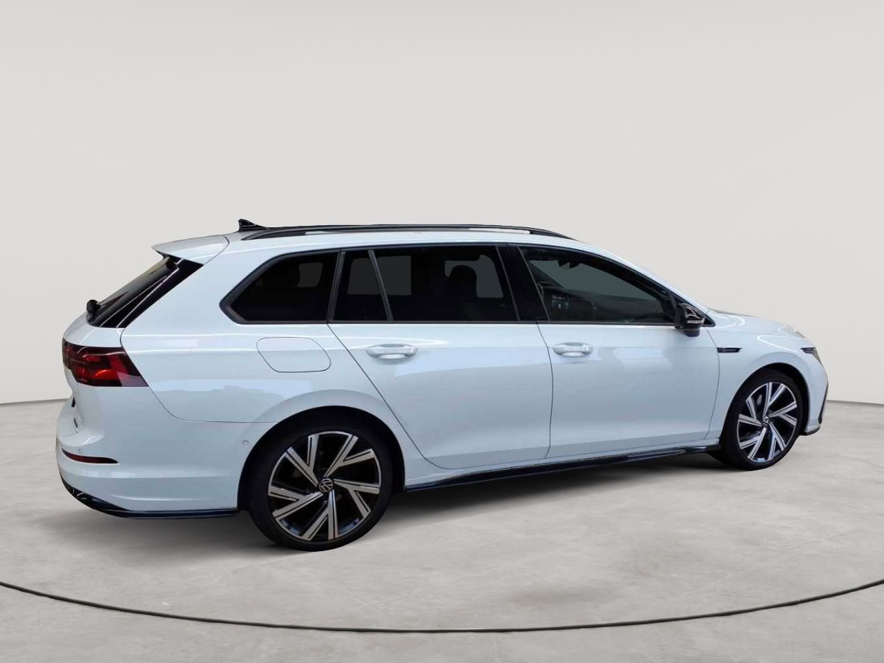 Volkswagen Golf Variant 2.0 TSI OPF 4Motion DSG R-Line 3