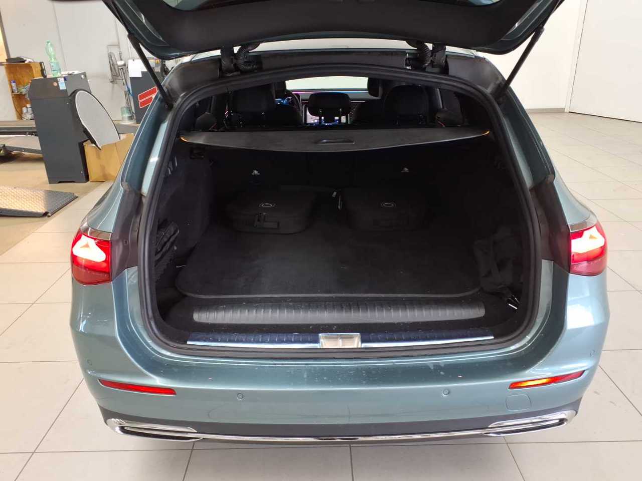 Mercedes-Benz E 300de T 9G-TRONIC 15