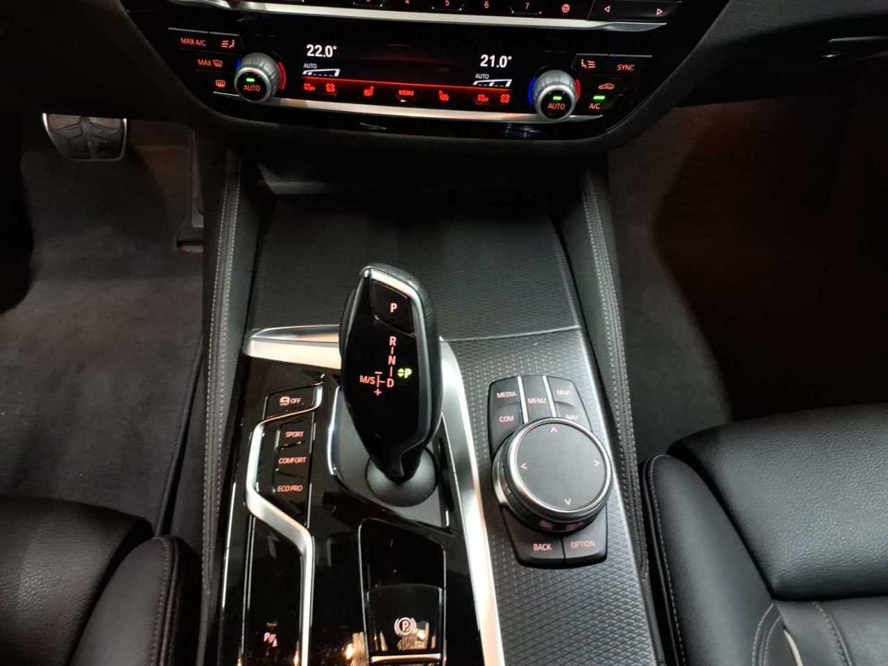 BMW 520d xDrive Touring Aut. 10
