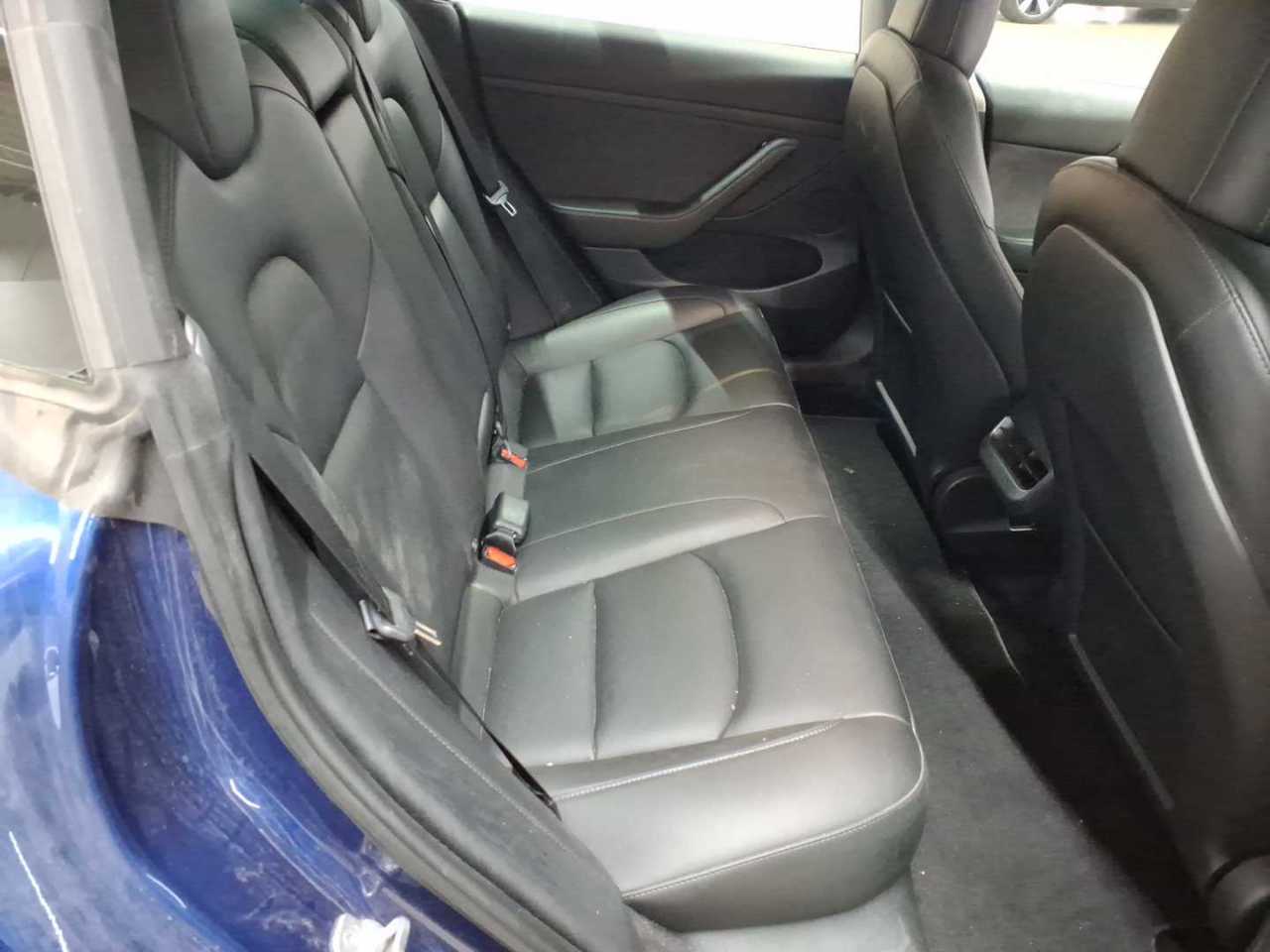 Tesla Model 3 Langstreckenbatt. Allradantrieb Dual Motor 580 KM (Shanghai Version) 14