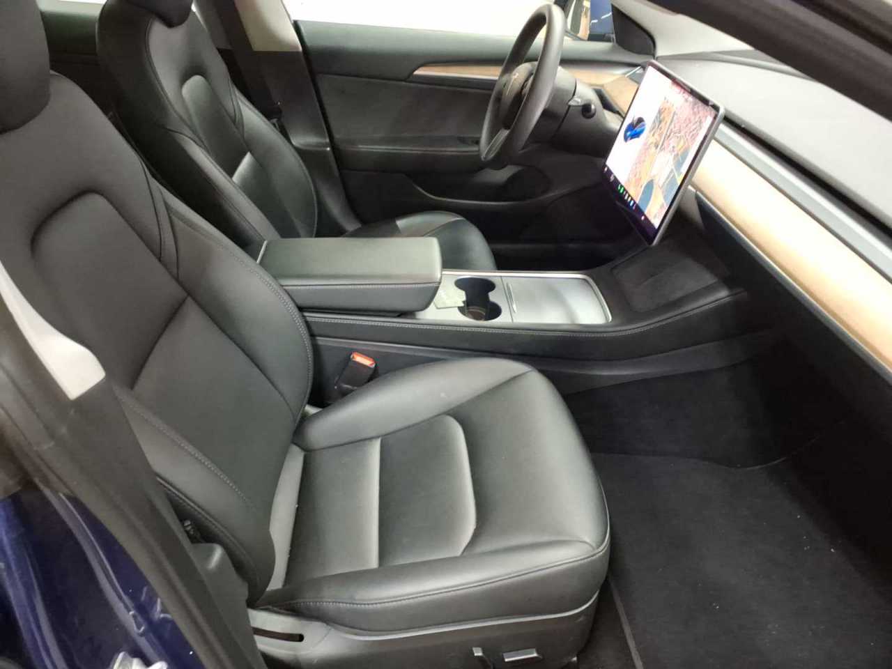 Tesla Model 3 Langstreckenbatt. Allradantrieb Dual Motor 580 KM (Shanghai Version) 8