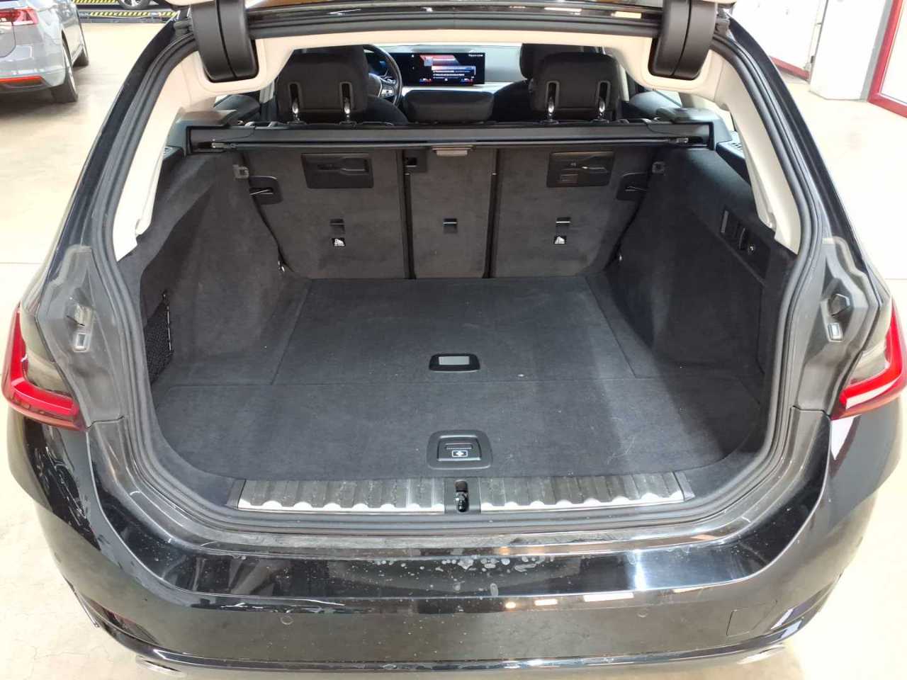BMW 320d Touring Aut. 15