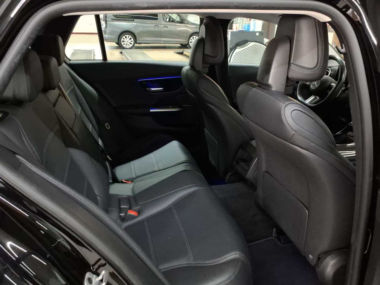 Mercedes-Benz C 300 4Matic T 9G-TRONIC AMG Line 14