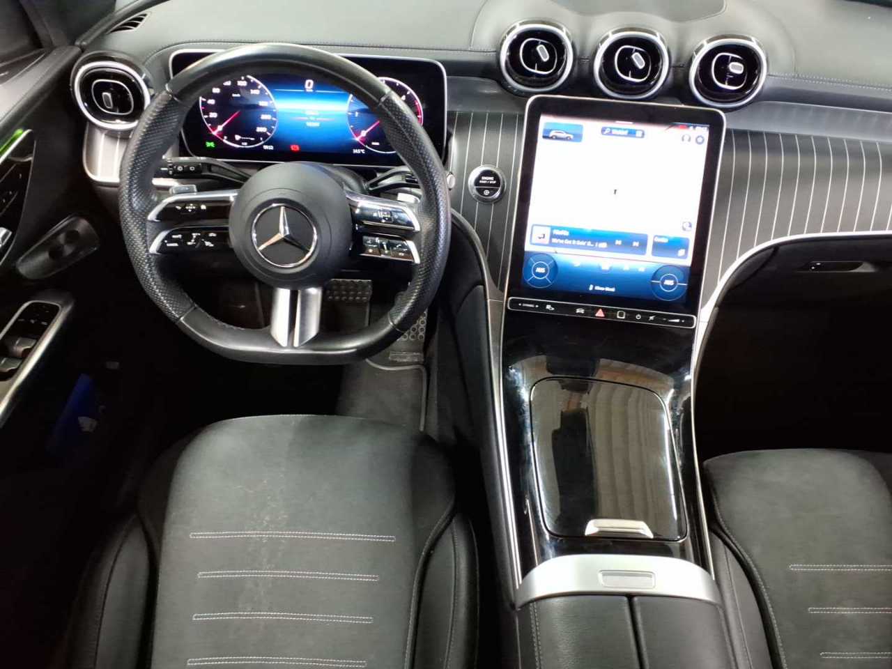 Mercedes-Benz GLC 220 d 4Matic 9G-TRONIC AMG Line Advanced 10