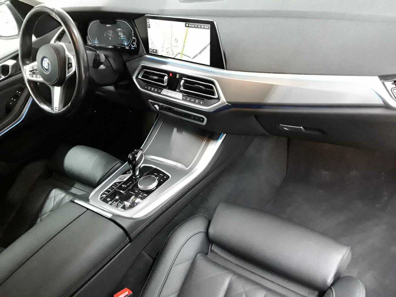 BMW X5 xDrive45e 9