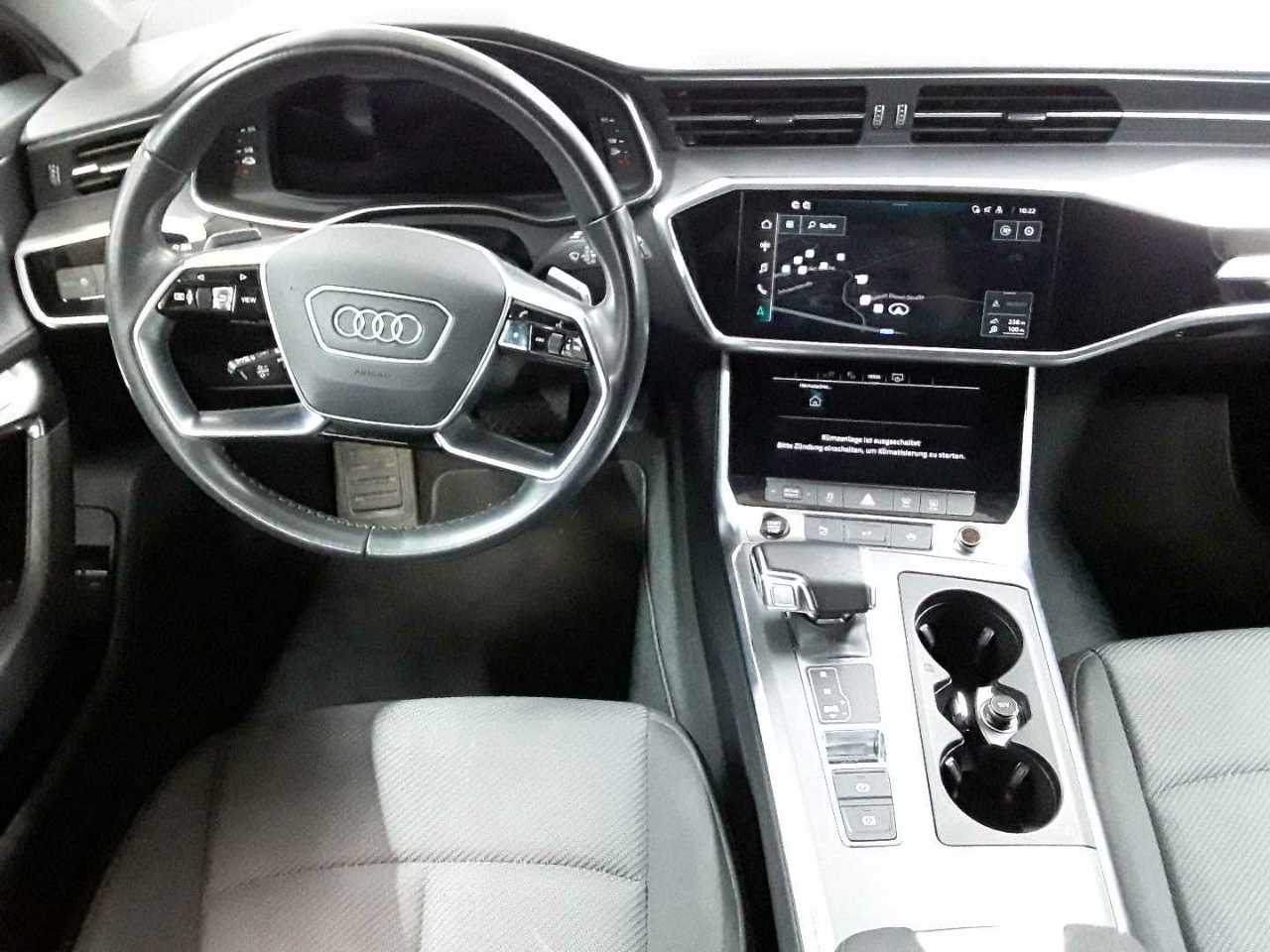 Audi A6 Avant 50 TFSI e quattro S tronic 10