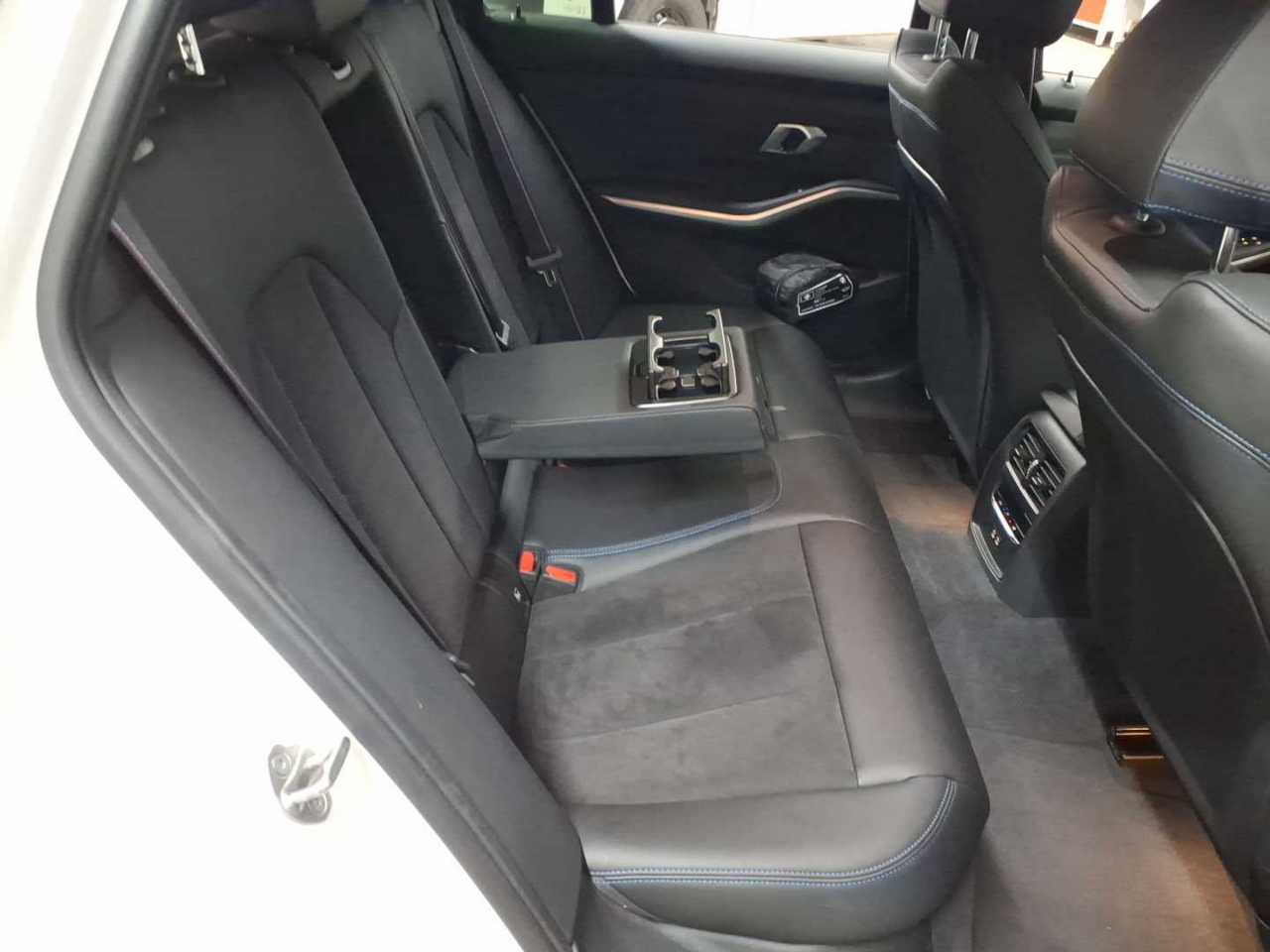 BMW 318d Touring Aut. 14