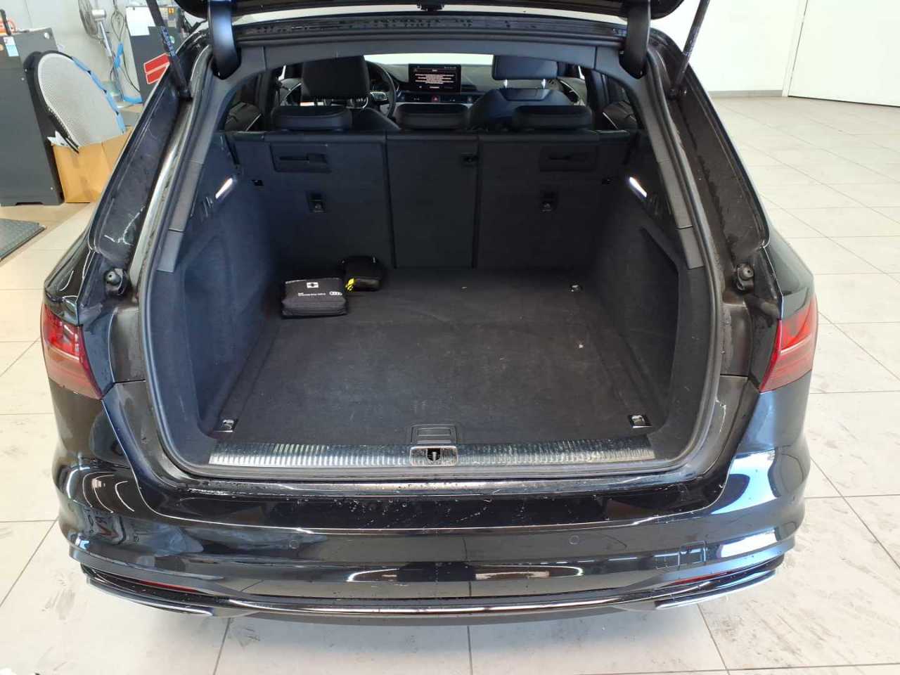 Audi A4 Avant 30 TDI S tronic advanced 15