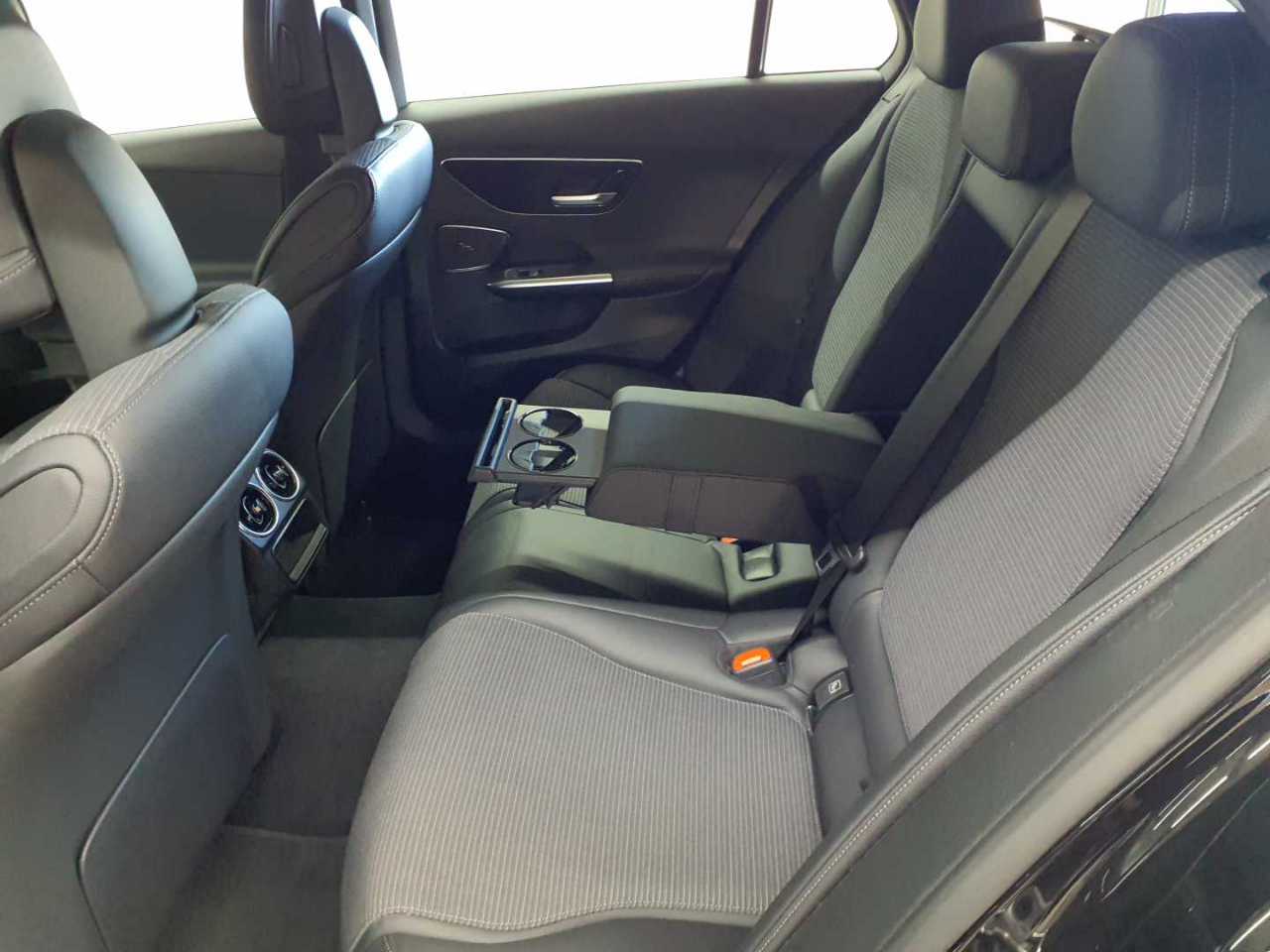 Mercedes-Benz C 300 e T 9G-TRONIC Avantgarde Advanced 14