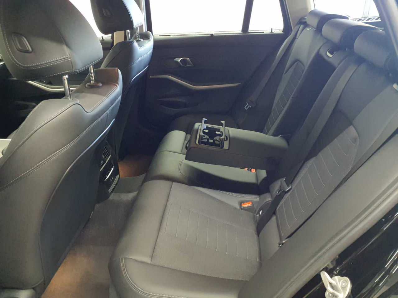BMW 318d Touring Aut. 14