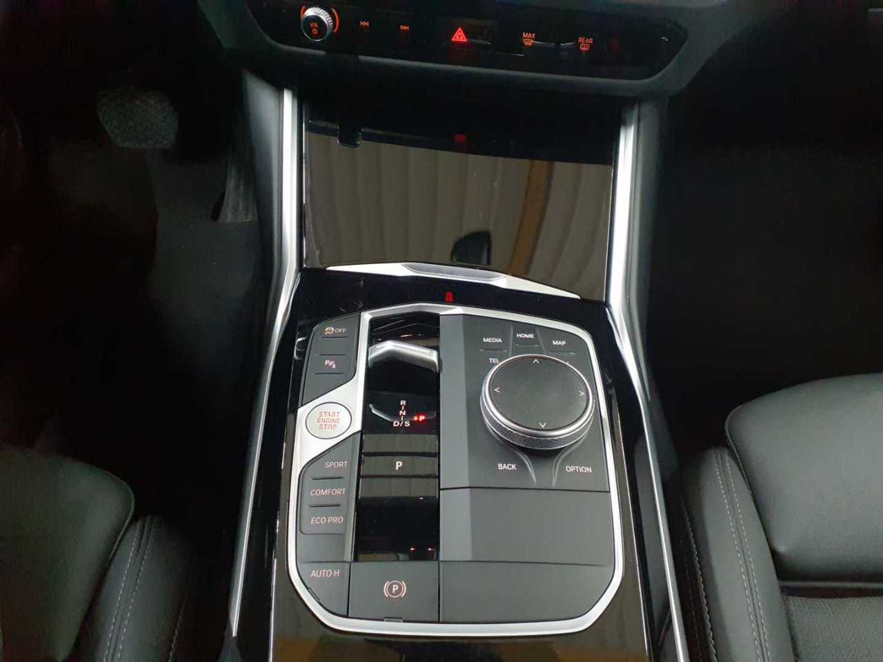 BMW 318d Touring Aut. 10