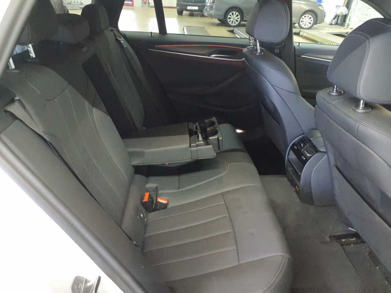 BMW 520d Touring Aut. 13