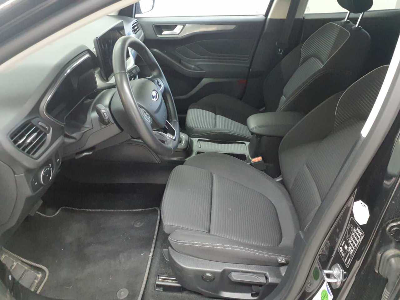 Ford Focus Turnier 1.0 EcoBoost Hybrid Aut. TITANIUM X 8