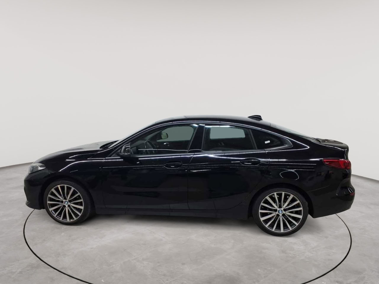 BMW 218d Gran Coupe 6