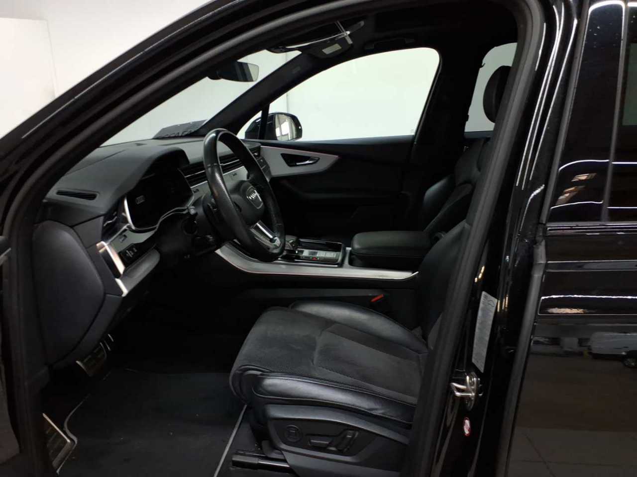 Audi Q7 50 TDI quattro tiptronic S line 7