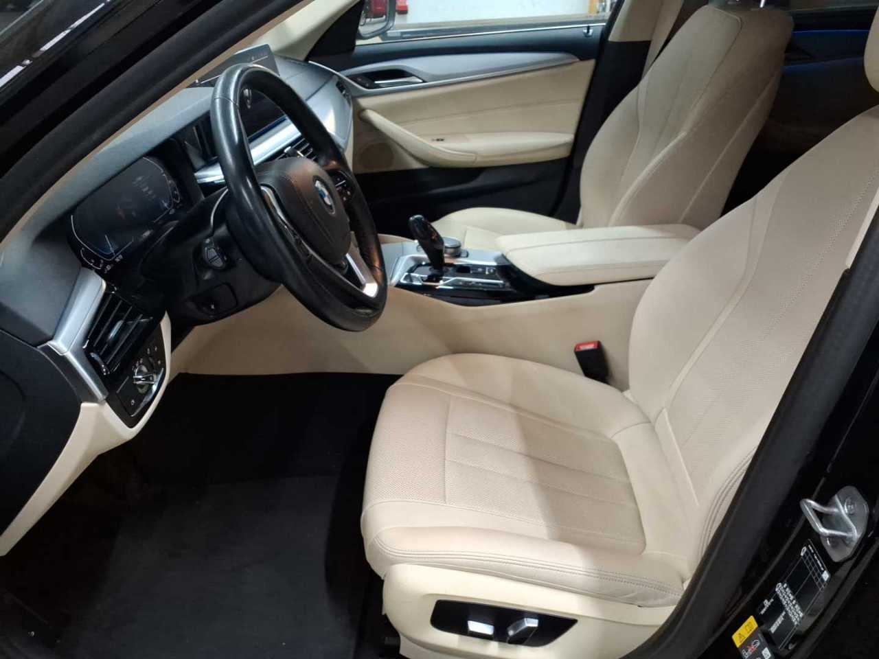 BMW 530e Touring Aut. 7