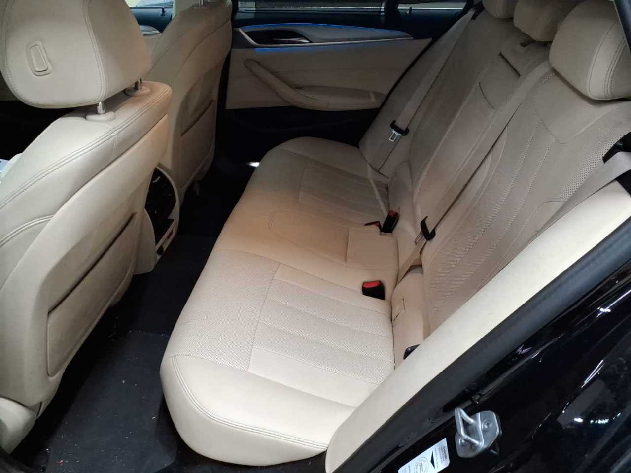 BMW 530e Touring Aut. 13