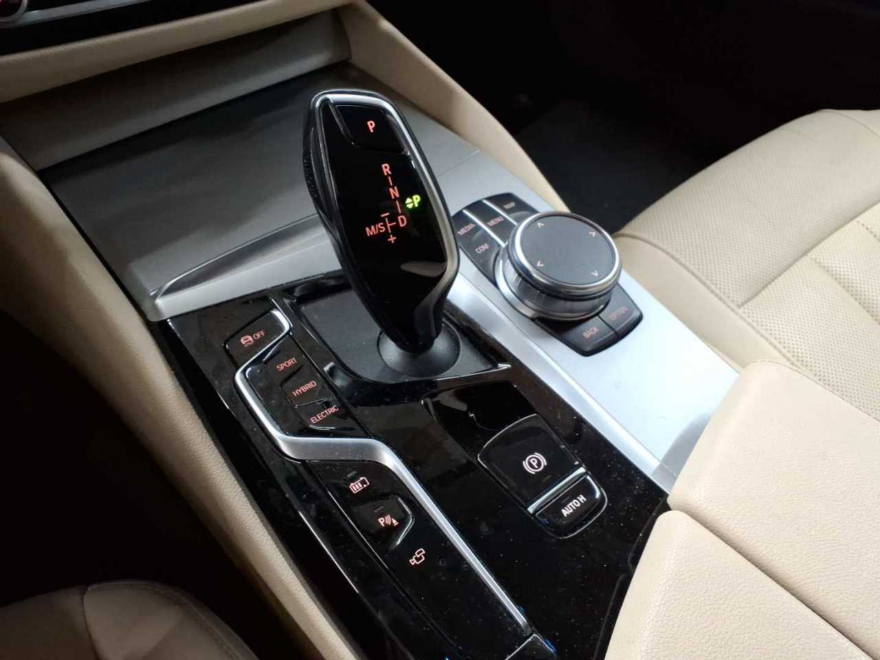 BMW 530e Touring Aut. 16
