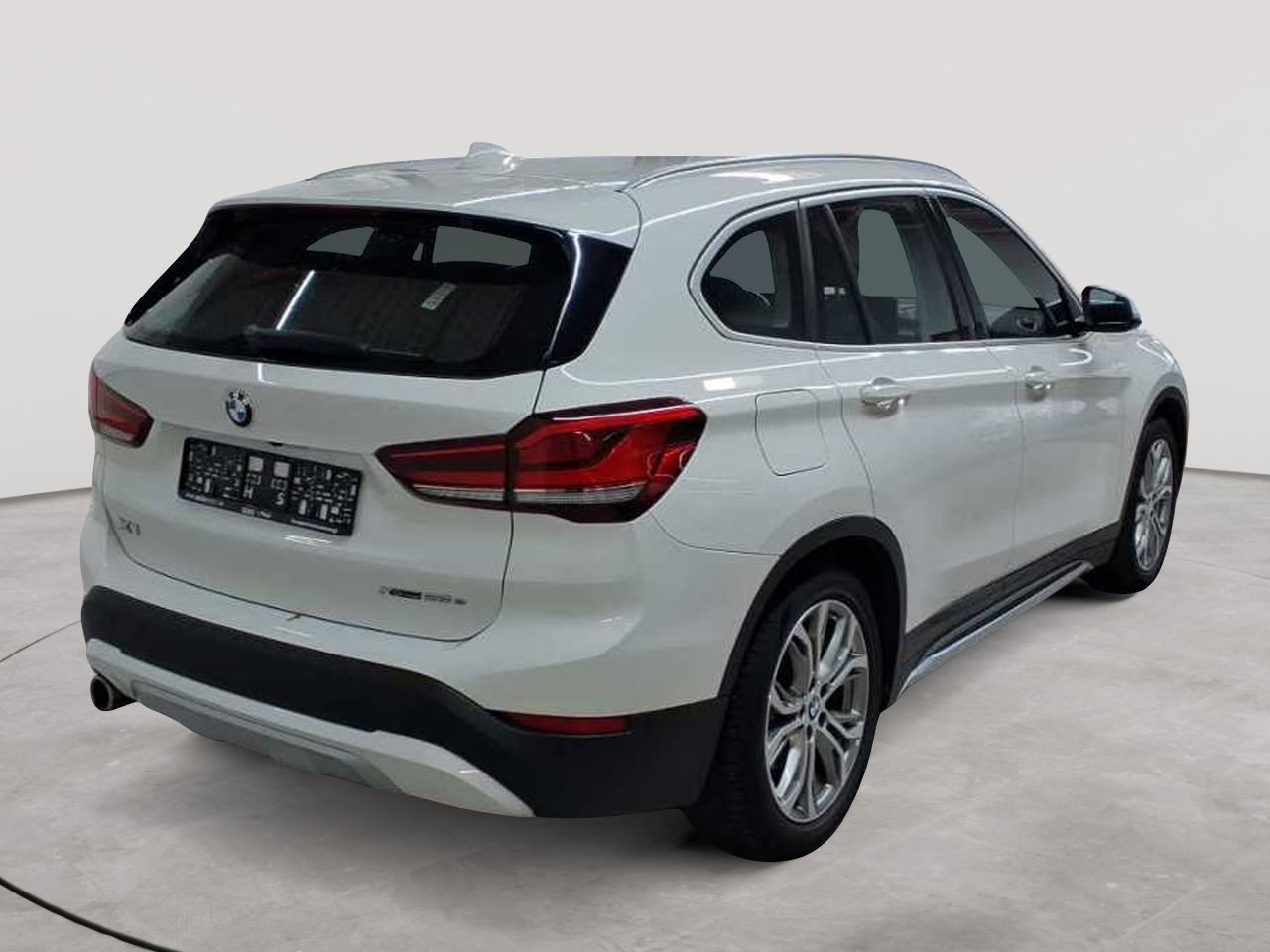 BMW X1 xDrive25e xLine 4