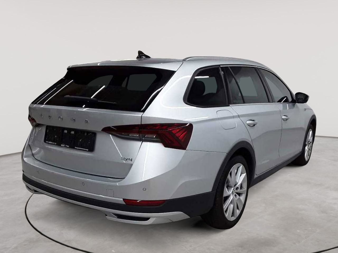 Skoda Octavia Combi 2.0 TDI DSG 4x4 Scout 4