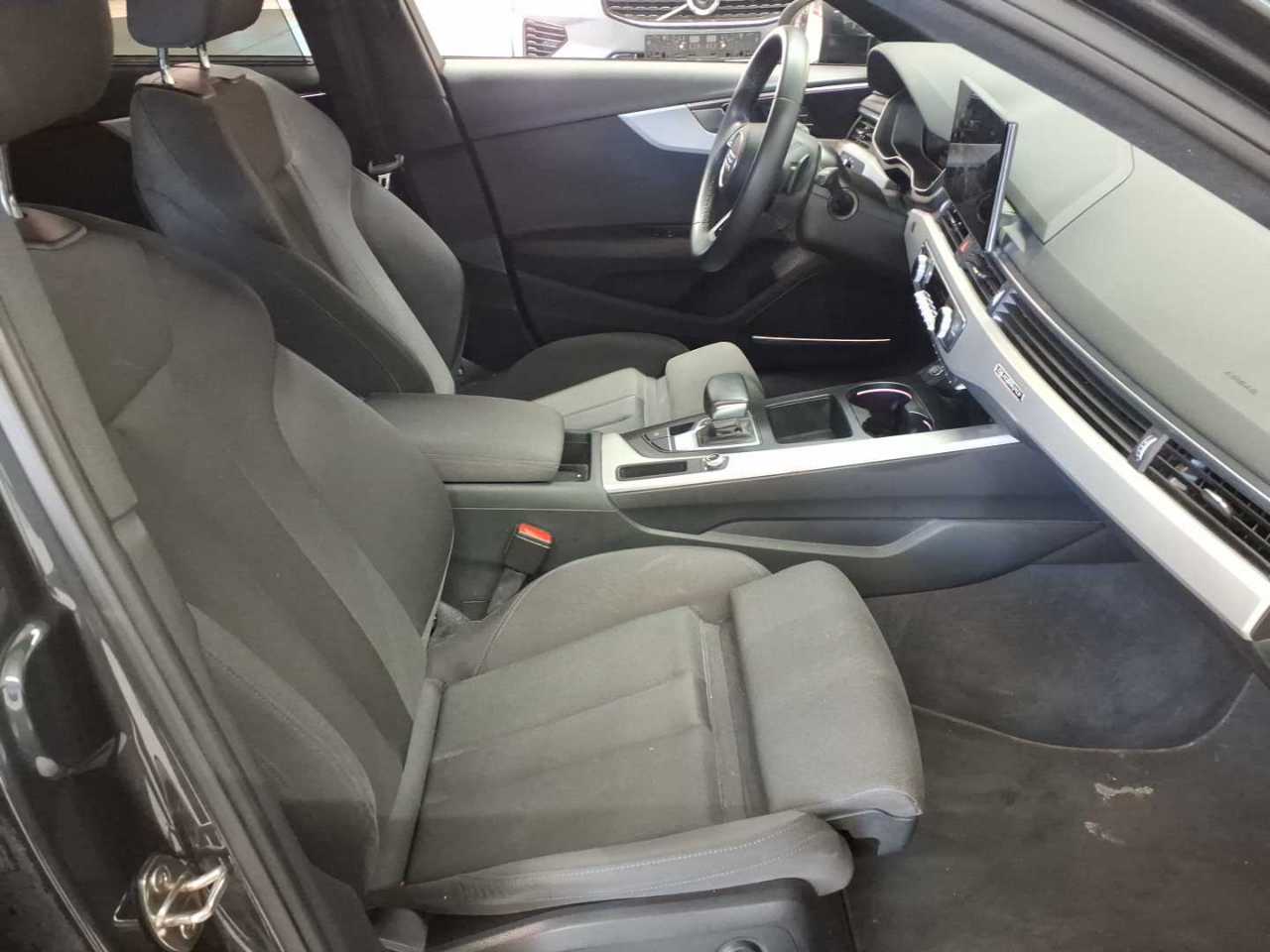 Audi A4 Avant 40 TDI quattro S tronic advanced 8