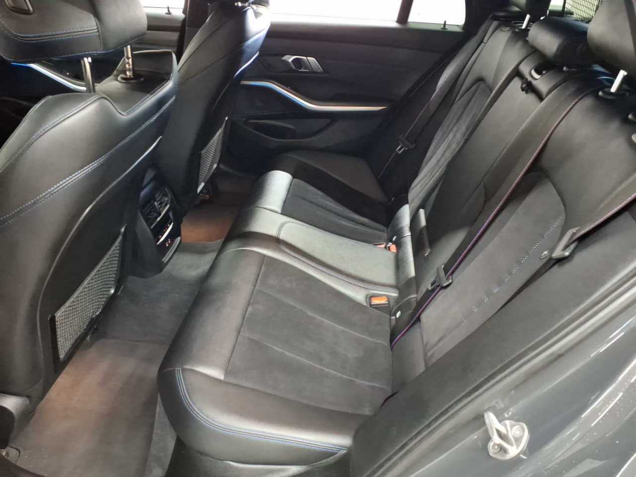 BMW 330e Touring Aut. 13