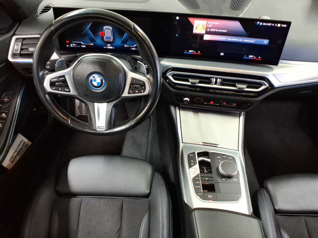 BMW 330e Touring Aut. 10