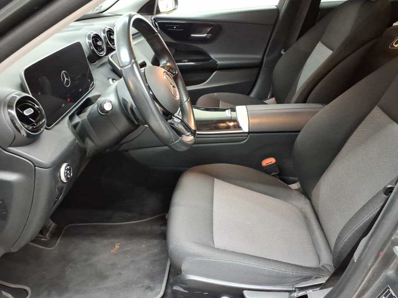 Mercedes-Benz C 300 e T 9G-TRONIC 7