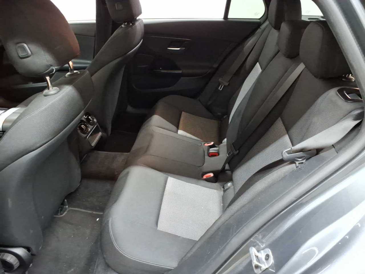Mercedes-Benz C 300 e T 9G-TRONIC 13