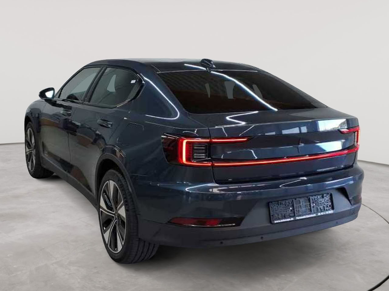 Polestar 2 Single Motor 82kWh Plus 5