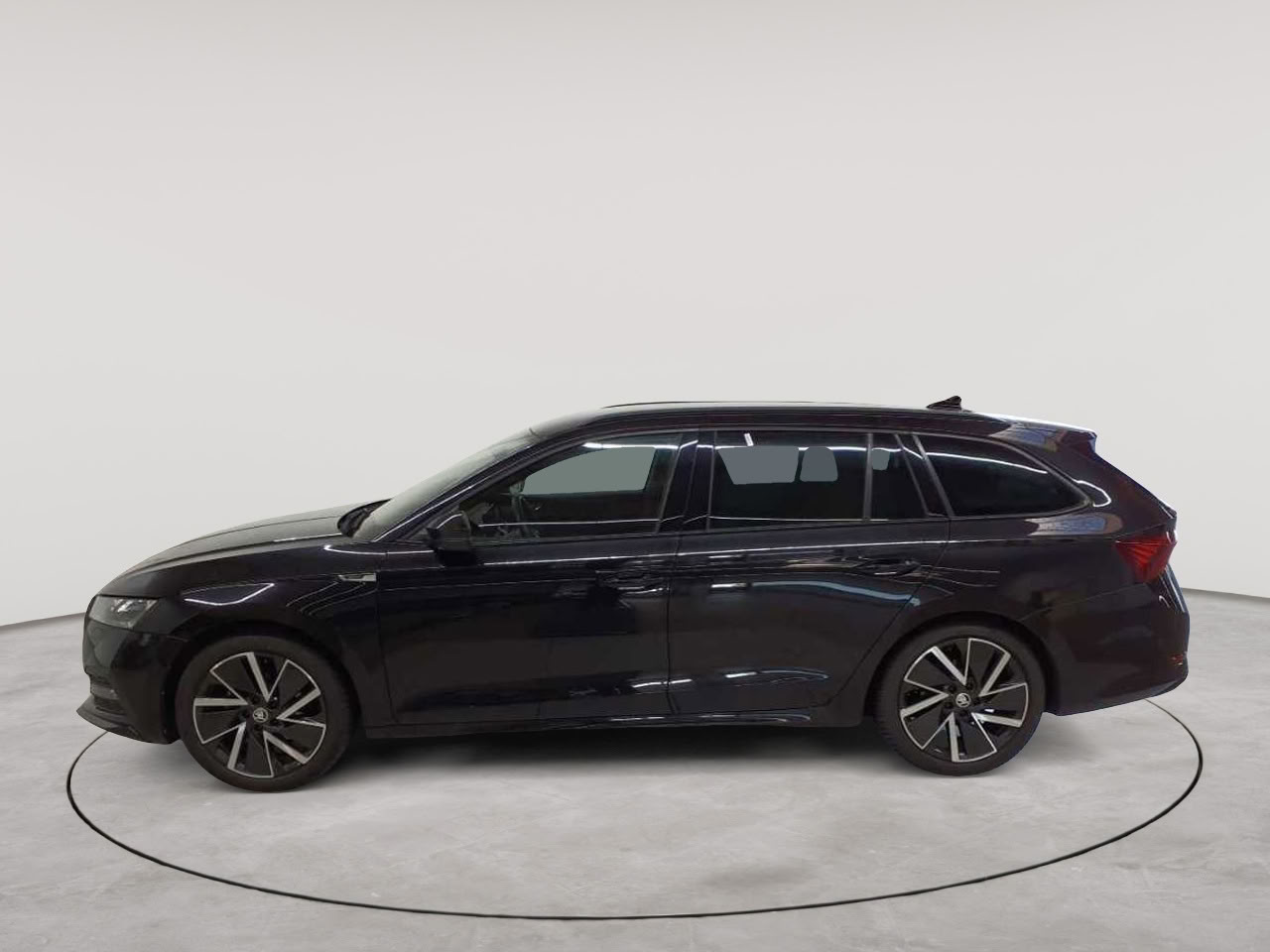 Skoda Octavia Combi 2.0 TDI DSG Sportline 6
