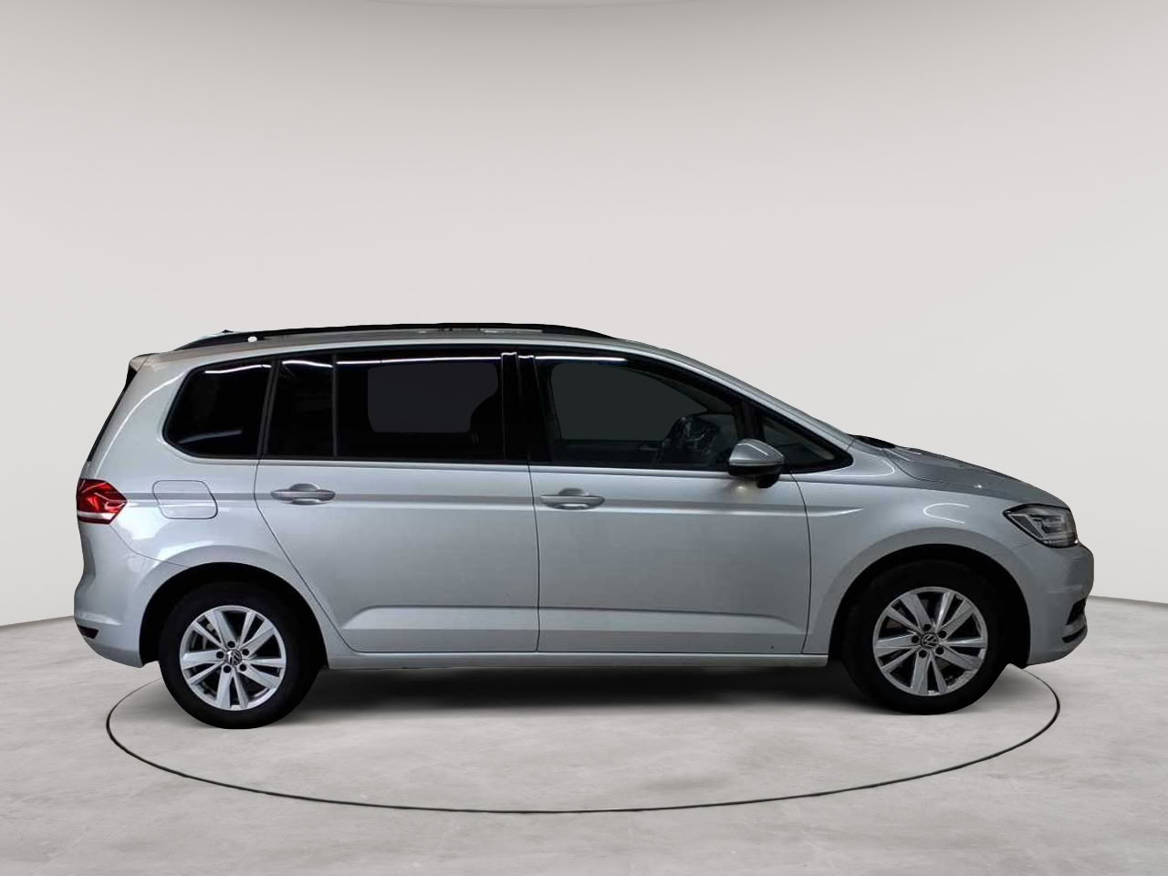 Volkswagen Touran 2.0 TDI SCR Comfortline 3
