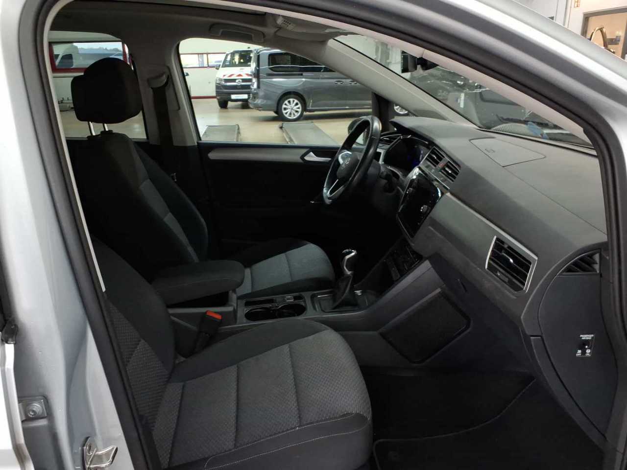 Volkswagen Touran 2.0 TDI SCR Comfortline 8