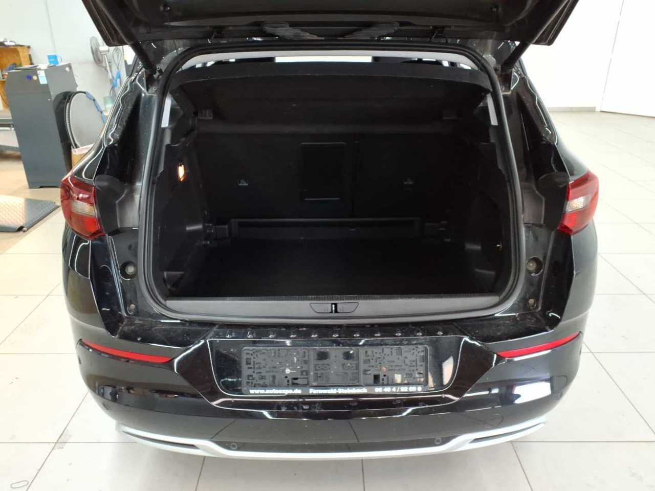 Opel Grandland 1.5 D Automatik Ultimate 15