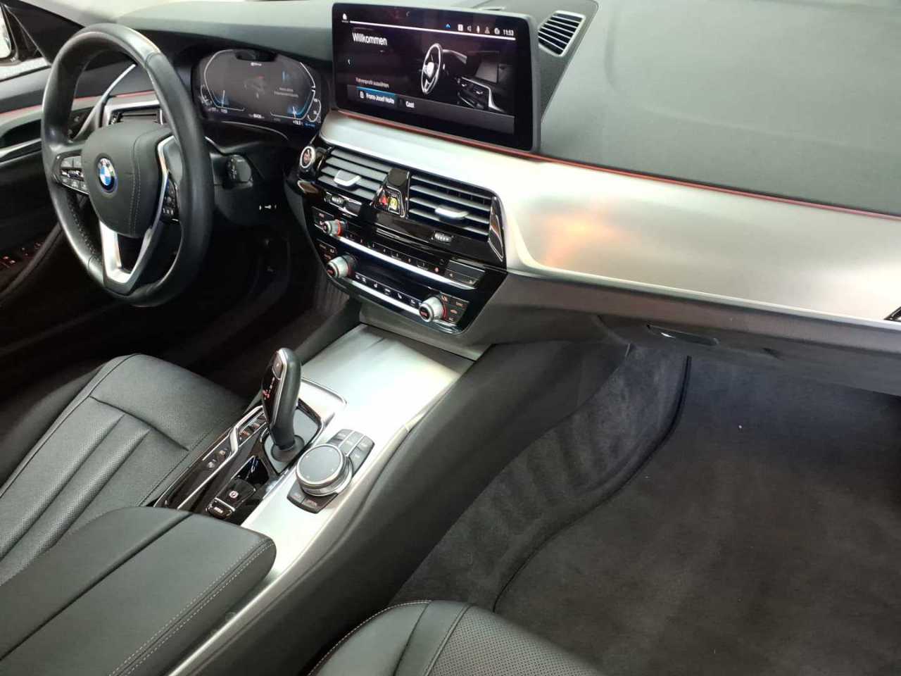 BMW 530e xDrive Touring Aut. 9
