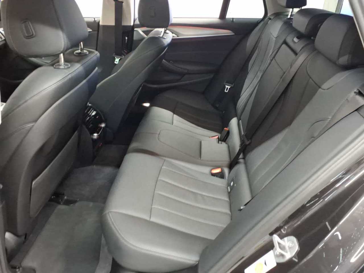 BMW 530e xDrive Touring Aut. 13