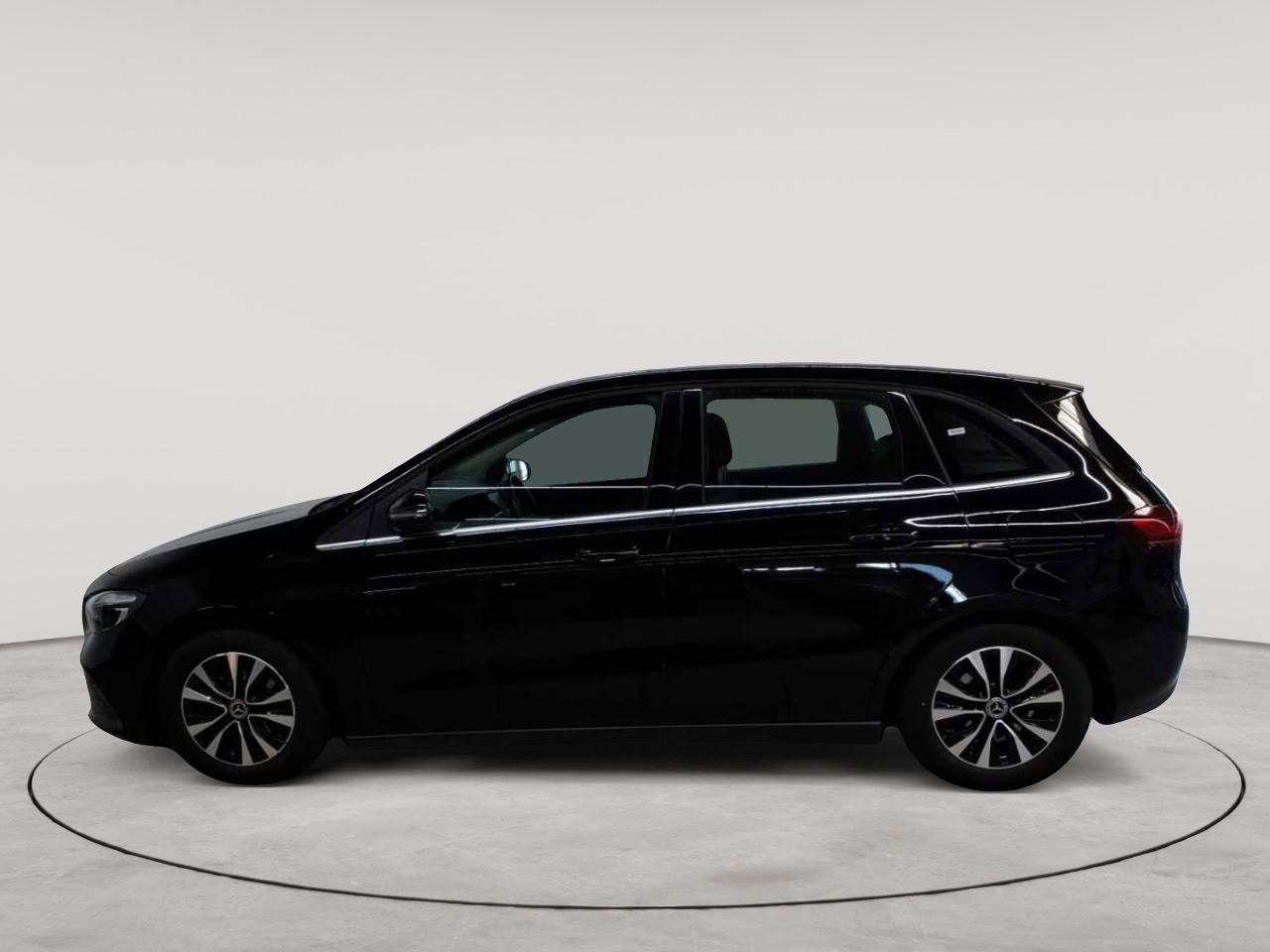 Mercedes-Benz B 180 7G-DCT Entry 6