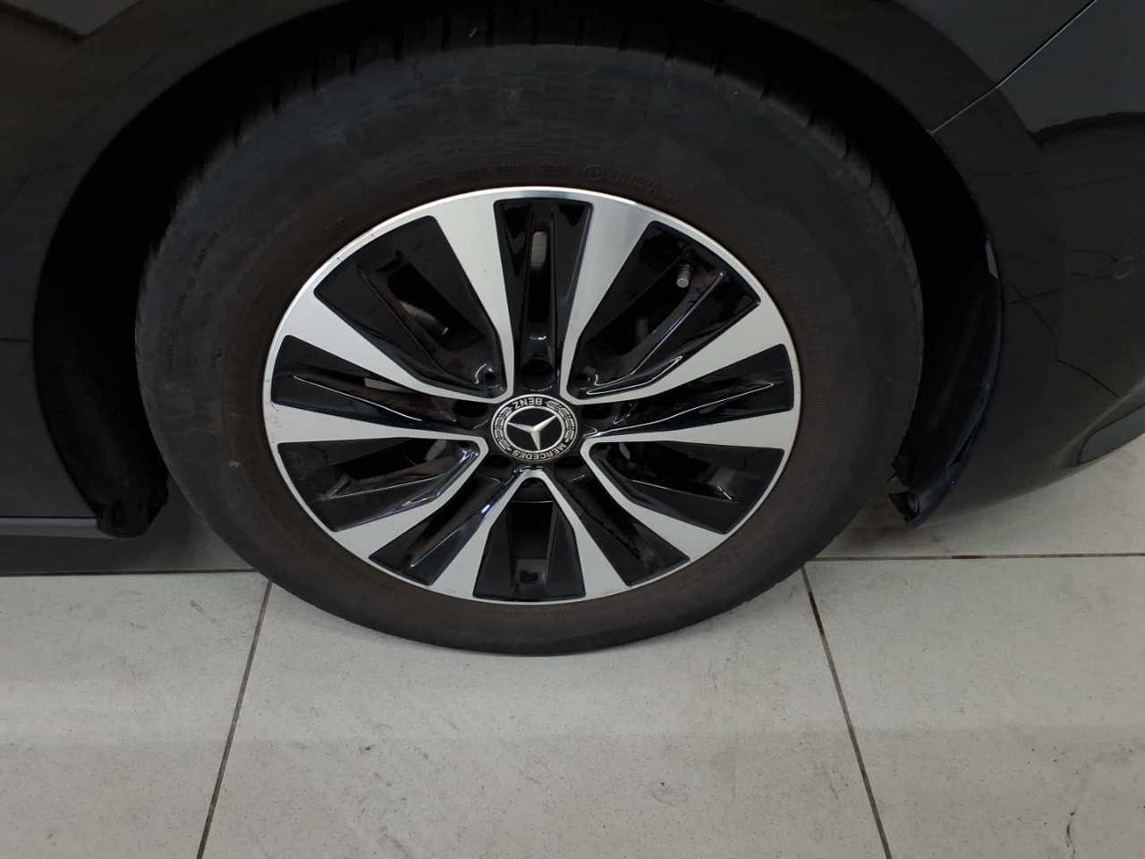Mercedes-Benz B 180 7G-DCT Entry 17