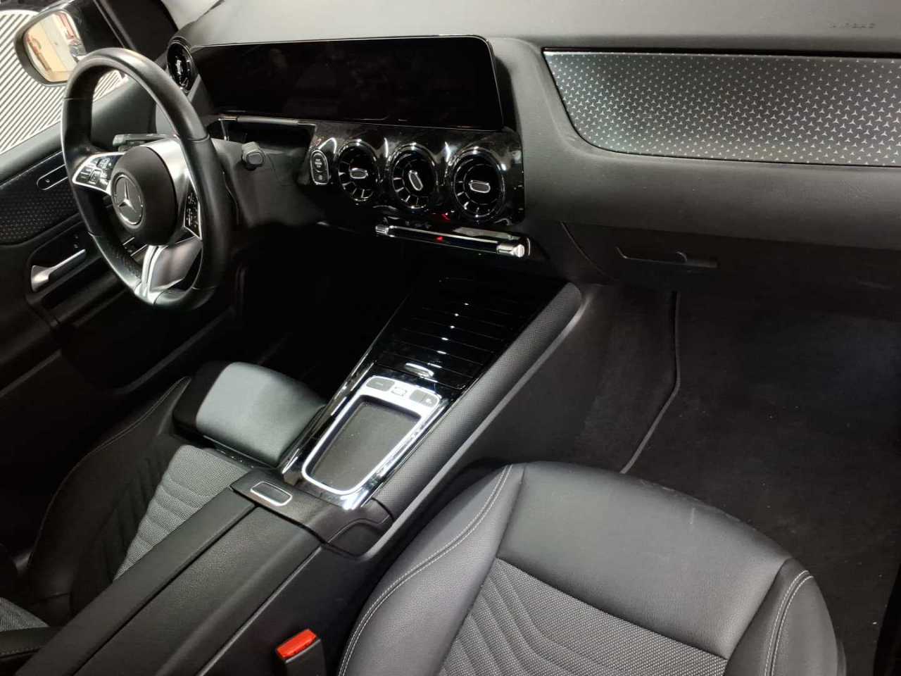 Mercedes-Benz B 180 7G-DCT Entry 9