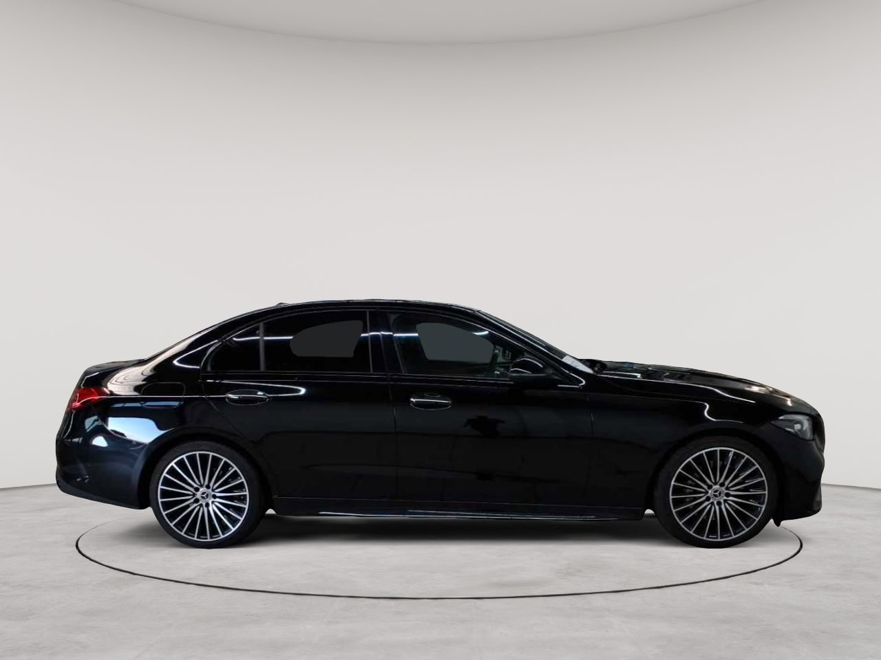 Mercedes-Benz C 180 9G-TRONIC AMG Line 3