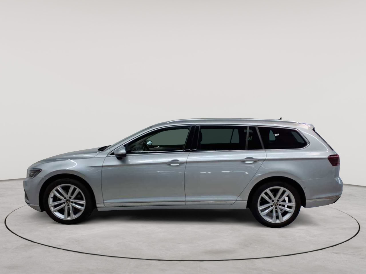Volkswagen Passat Variant 2.0 TDI SCR DSG Elegance 6