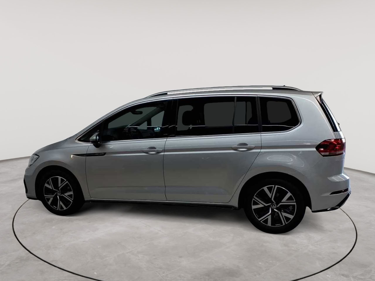 Volkswagen Touran 2.0 TDI SCR DSG Highline 6
