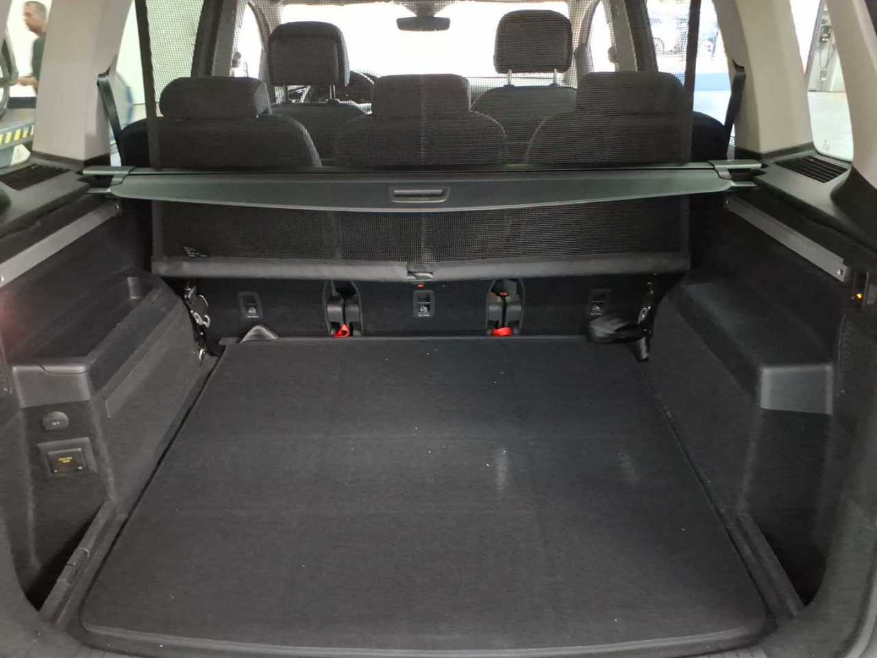 Volkswagen Touran 2.0 TDI SCR DSG Highline 15