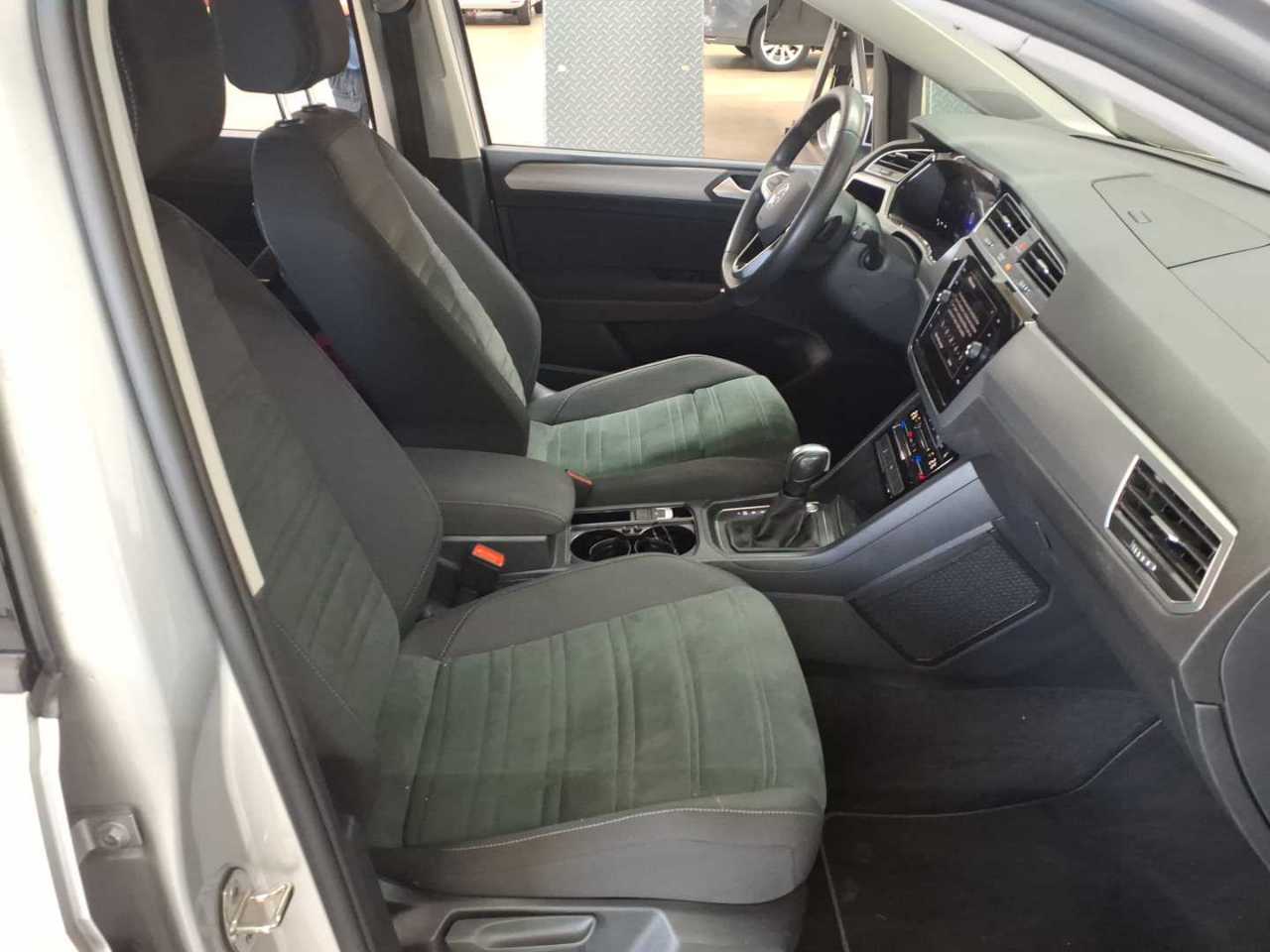 Volkswagen Touran 2.0 TDI SCR DSG Comfortline 8