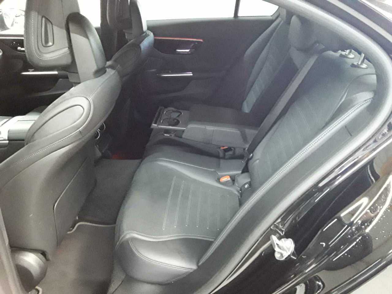 Mercedes-Benz C 300 9G-TRONIC AMG Line Advanced 13