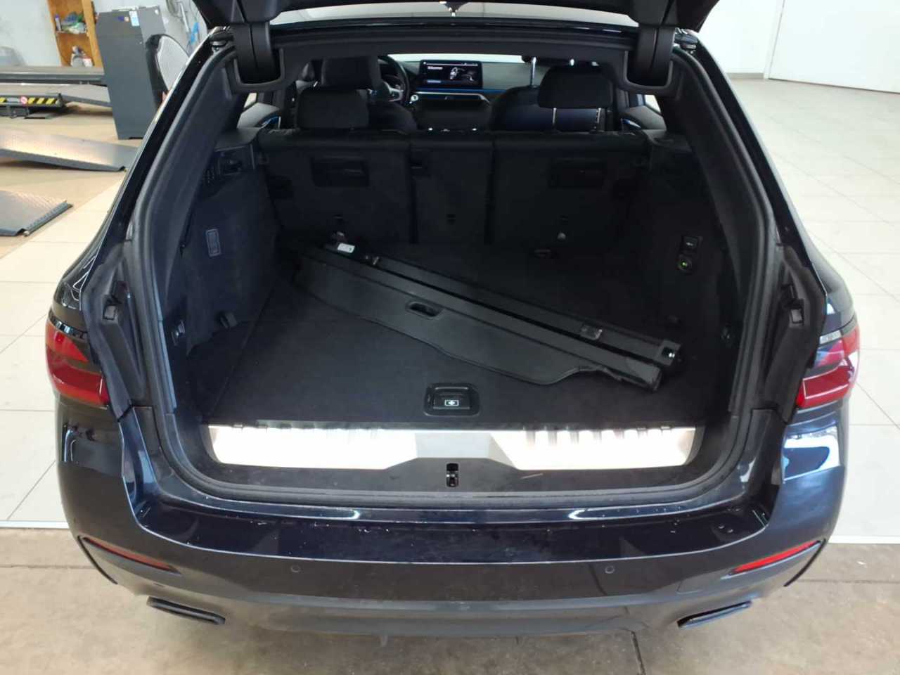 BMW 530e xDrive Touring Aut. 15
