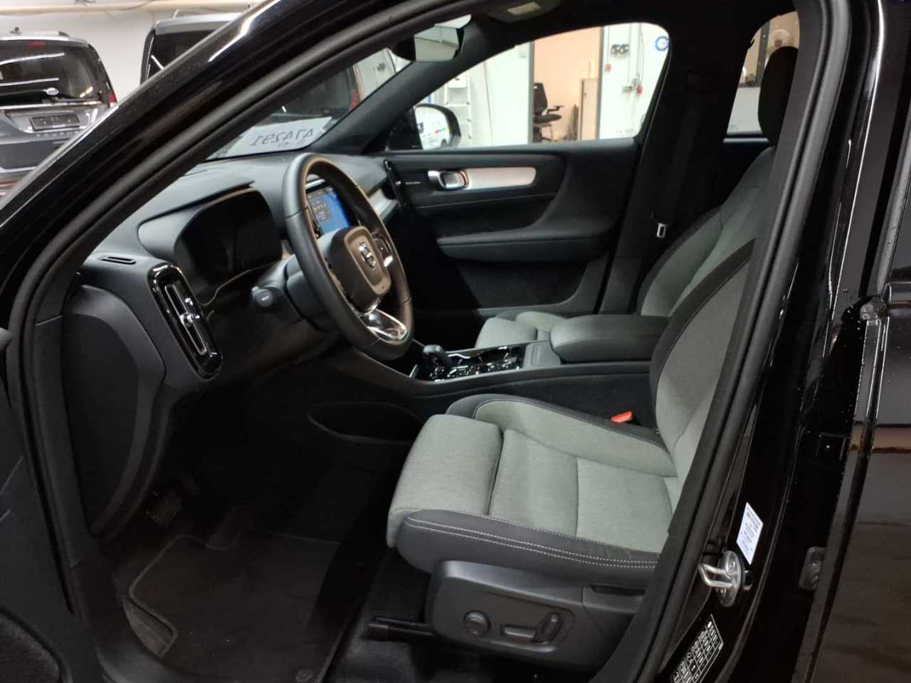 Volvo XC40 B3 B DKG Core 7