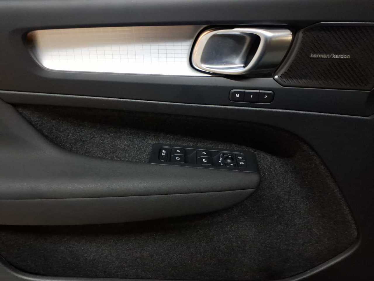 Volvo XC40 B3 B DKG Core 19