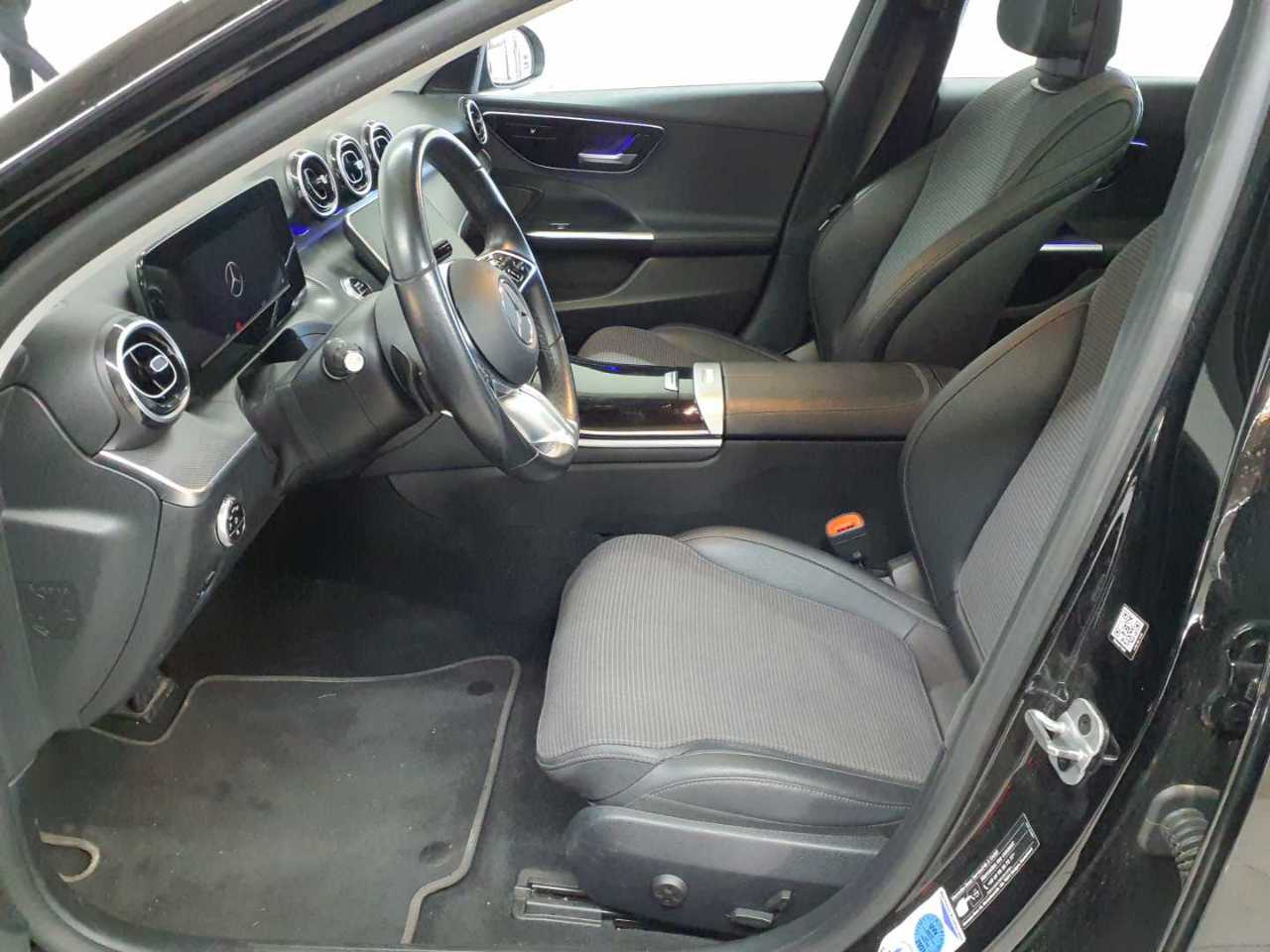 Mercedes-Benz C 300 e T 9G-TRONIC Avantgarde 8